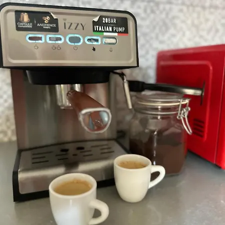 Appartement Gjonis House *